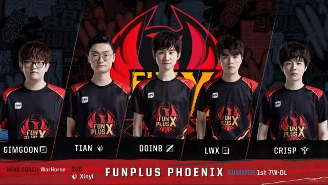 三分压哨绝杀！勇士险胜快船 库里9分哈登13分