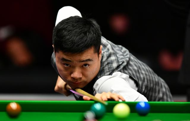 容在纸面上 容在纸面上